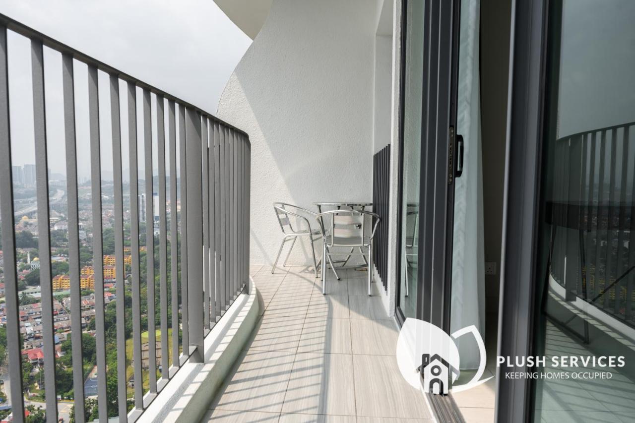 Datum Jelatek By Plush Kuala Lumpur Esterno foto